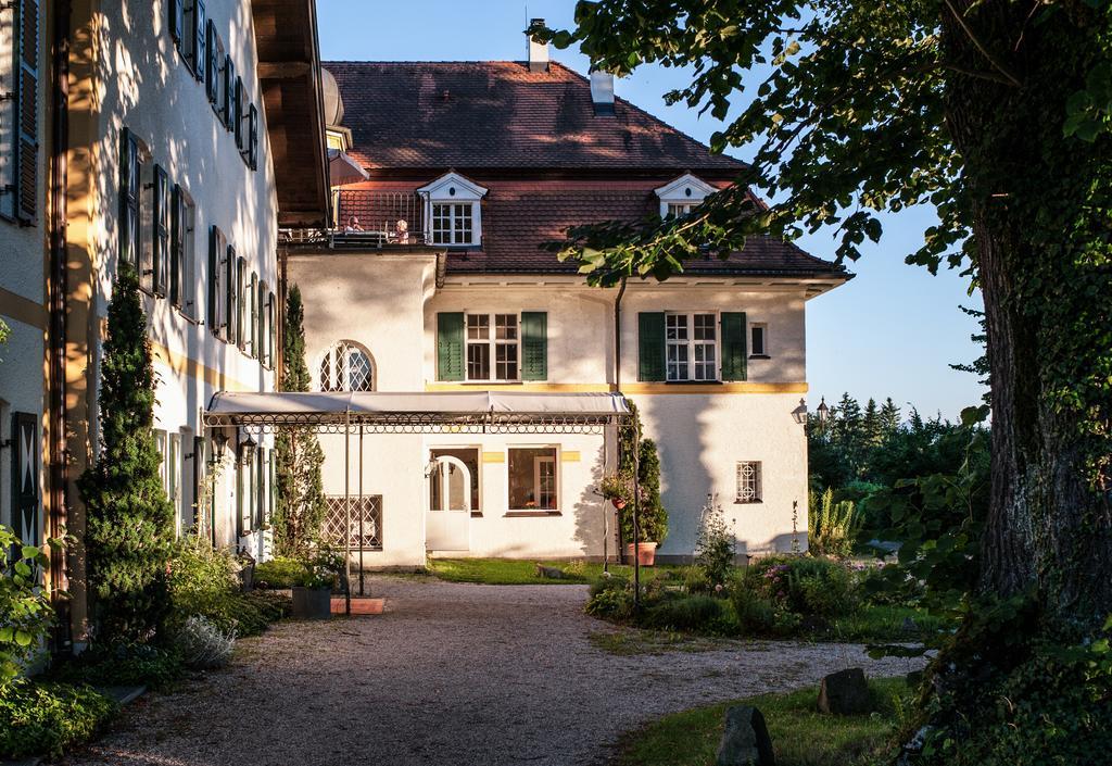 Biohotel Schlossgut Oberambach Exterior photo