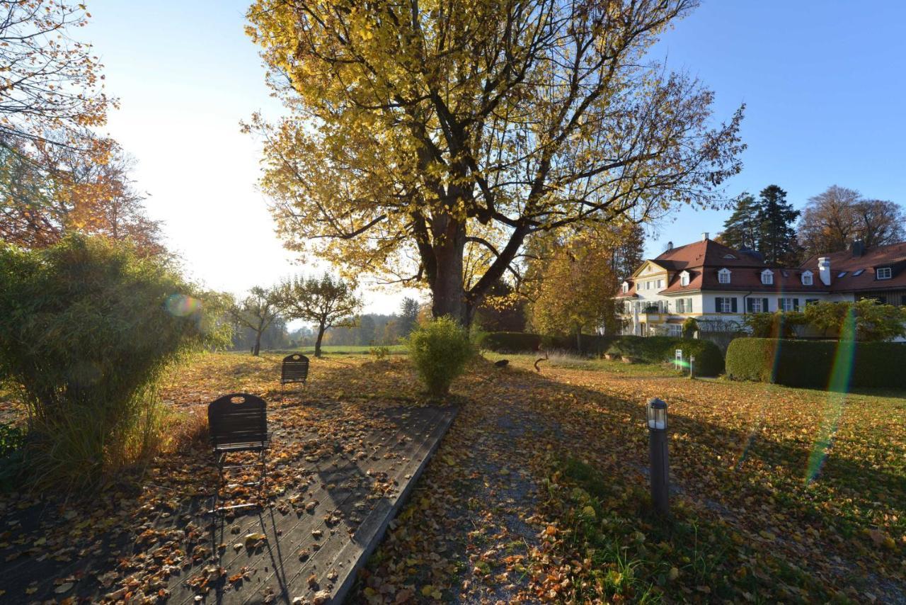 Biohotel Schlossgut Oberambach Exterior photo